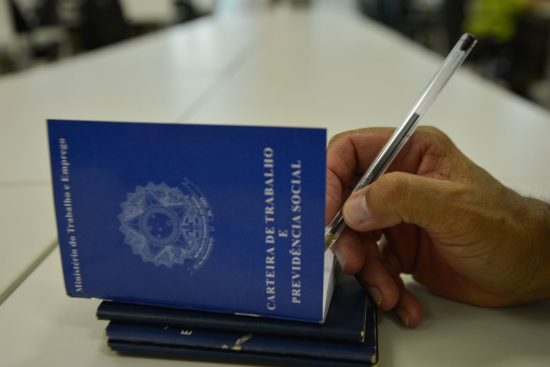 Sergipe já fechou 60 mil acordos de redução de jornada e salário