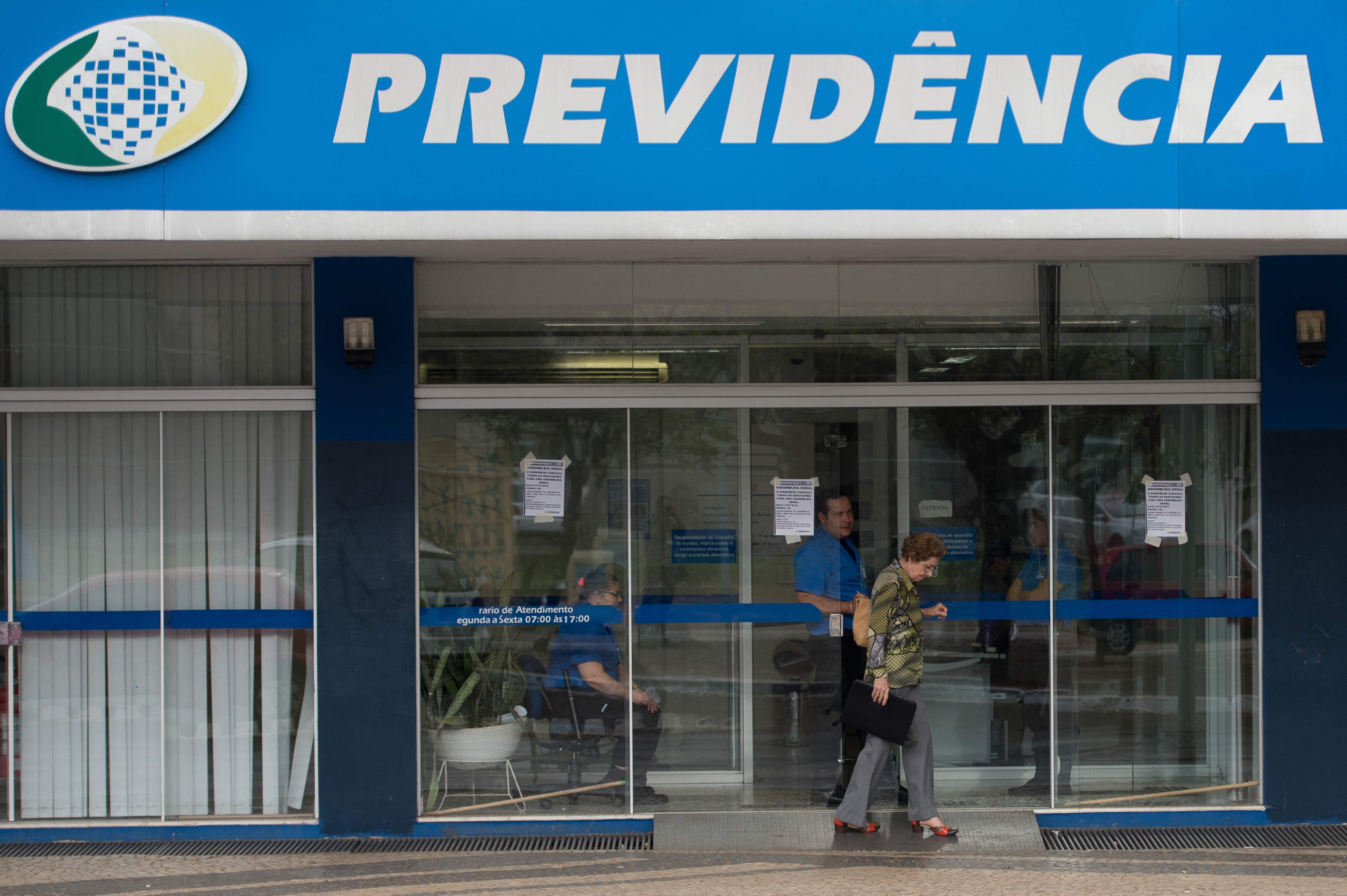 INSS autoriza retorno de perícias médicas na agência Siqueira Campos