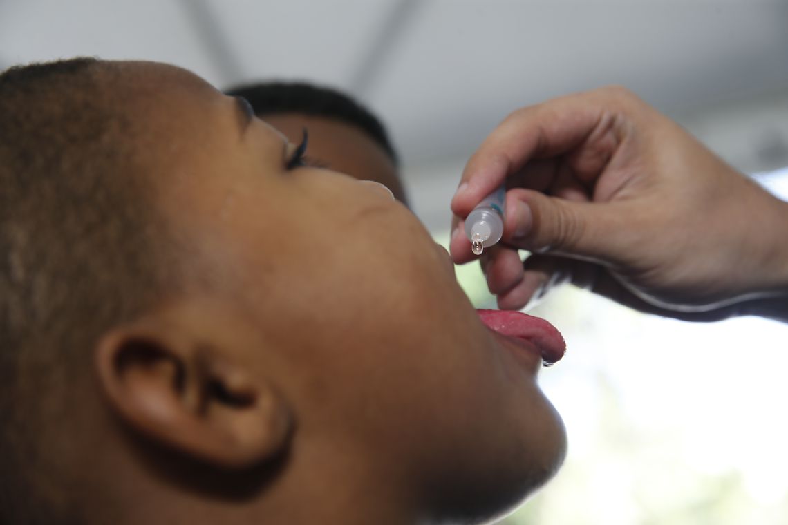 Unidades Básicas de Saúde ofertam vacinação contra poliomielite
