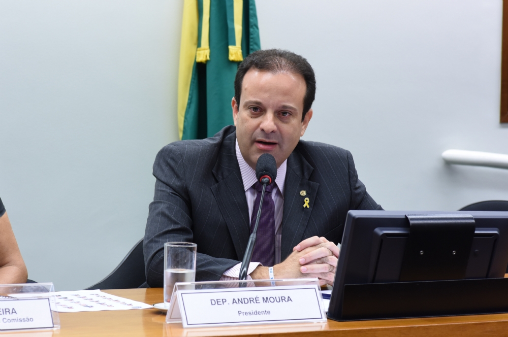 Casa de ex-deputado André Moura é alvo de busca em operação da PF