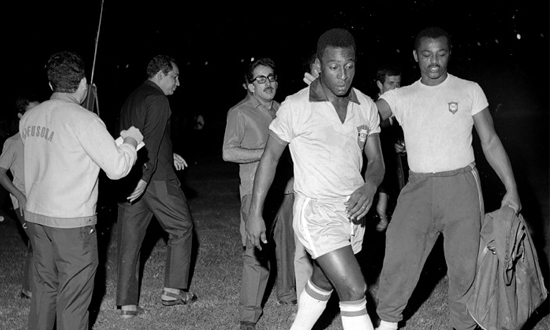 Nos 80 anos de Pelé: os cinco jogos do Rei em terras sergipanas