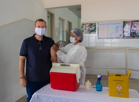 Vacinação: prefeito de Itabi é ouvido pelo Ministério Público