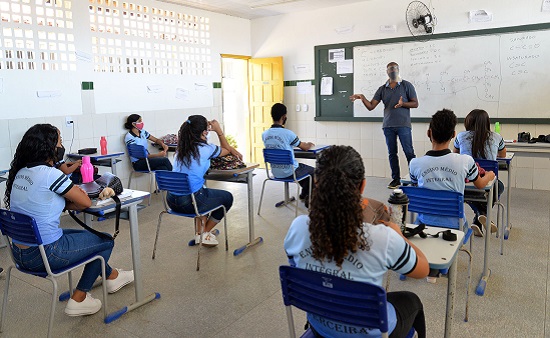 Seduc abre Processo Seletivo para professores de ensino integral