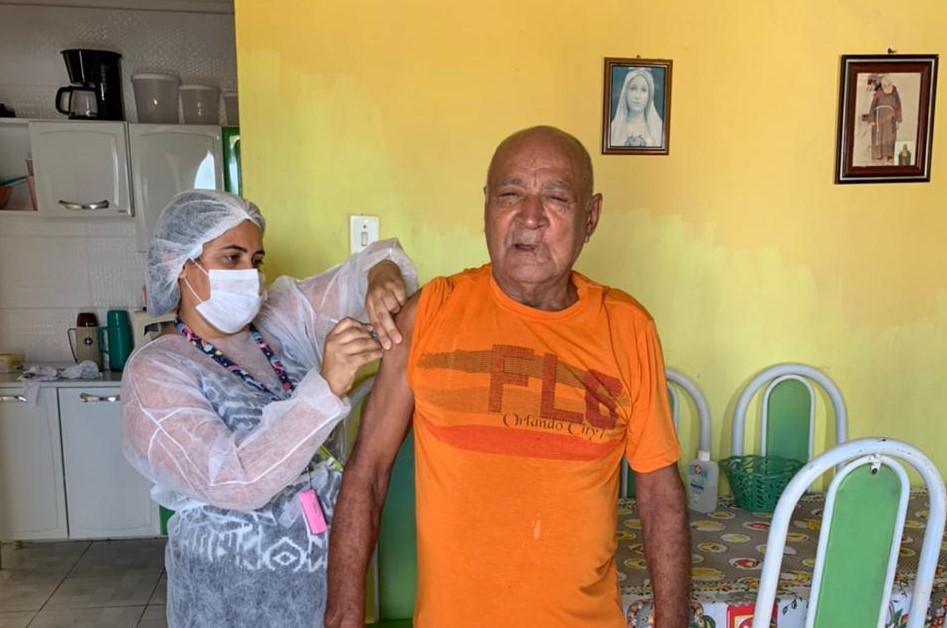 Prefeitura de São Cristóvão amplia vacinação para 78 e 79 anos