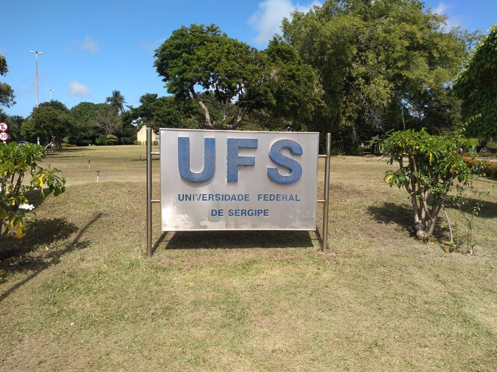 UFS convoca ingressantes do período 2021.2 para confirmar matrícula
