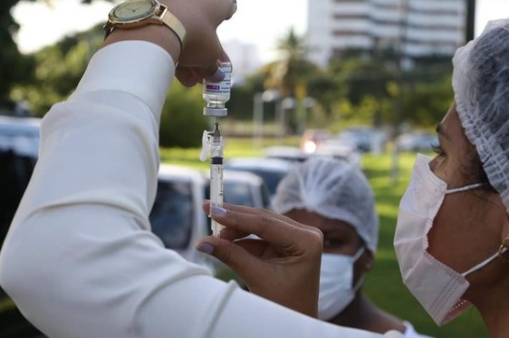 Vacinação para jovens de 27 anos continua nesta quarta em Aracaju