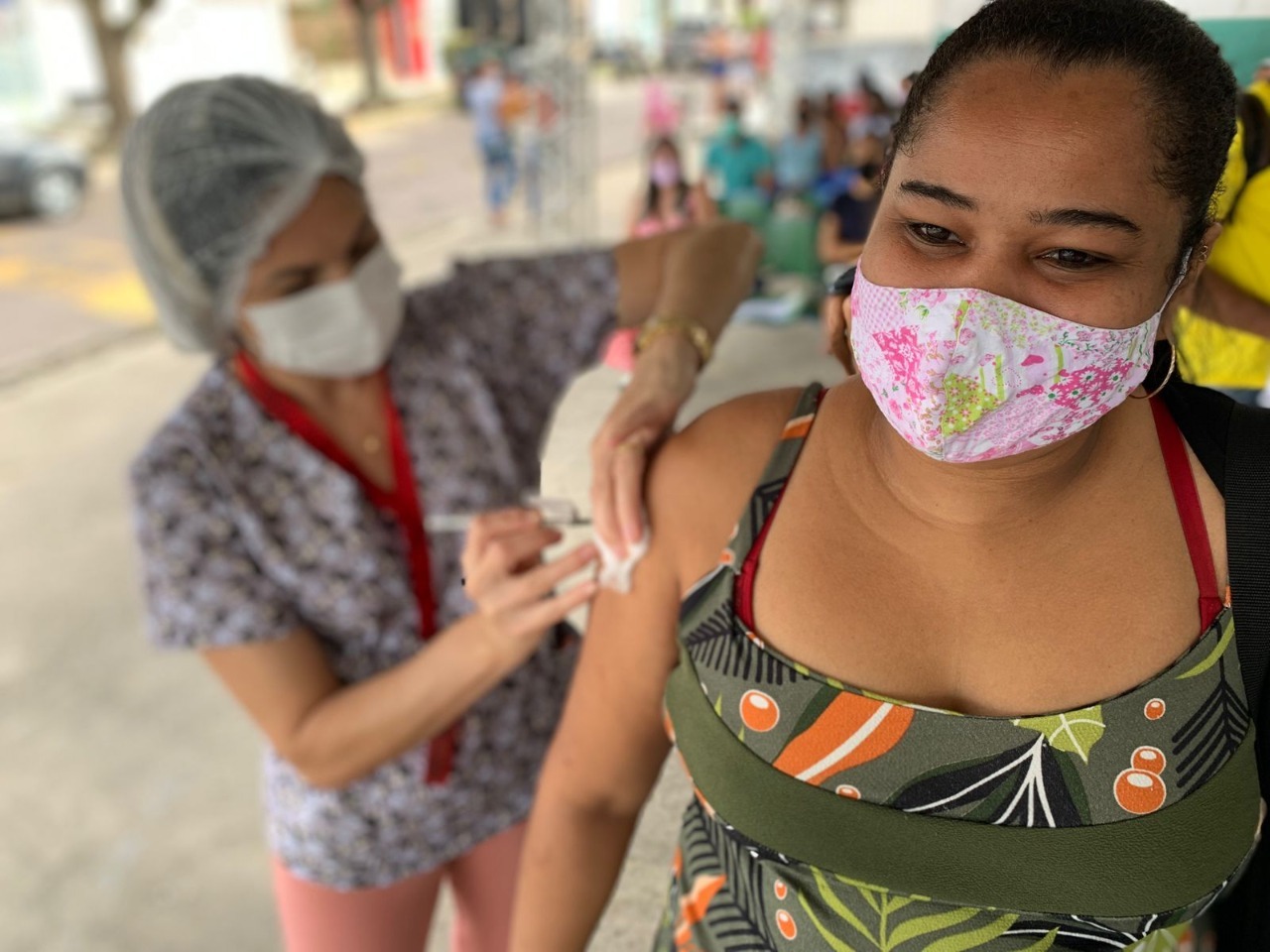 Capela e Laranjeiras vão vacinar pessoas a partir dos 18 anos