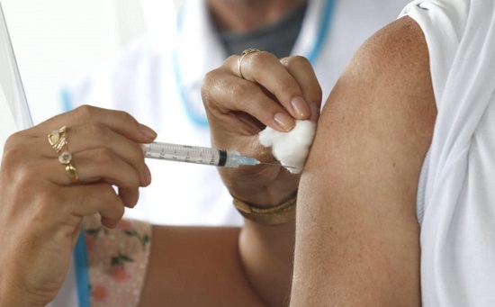 Veja cronograma de vacinação contra covid neste fim de ano em Aracaju