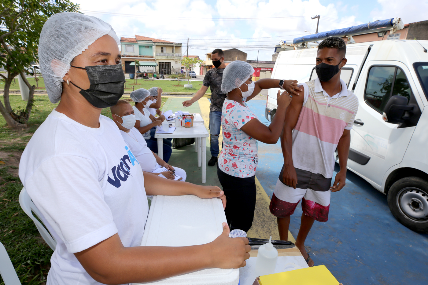 Veja como fica a vacinação contra a Covid-19 nesta segunda em Aracaju