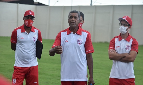 Sergipe demite Elias Borges do comando técnico do clube