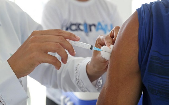 Covid-19: saiba quando e onde completar o esquema vacinal em Aracaju