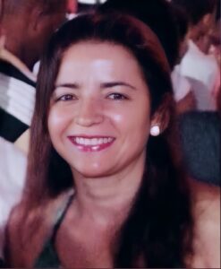 Familiares procuram professora desaparecida há quatro dias em Aracaju