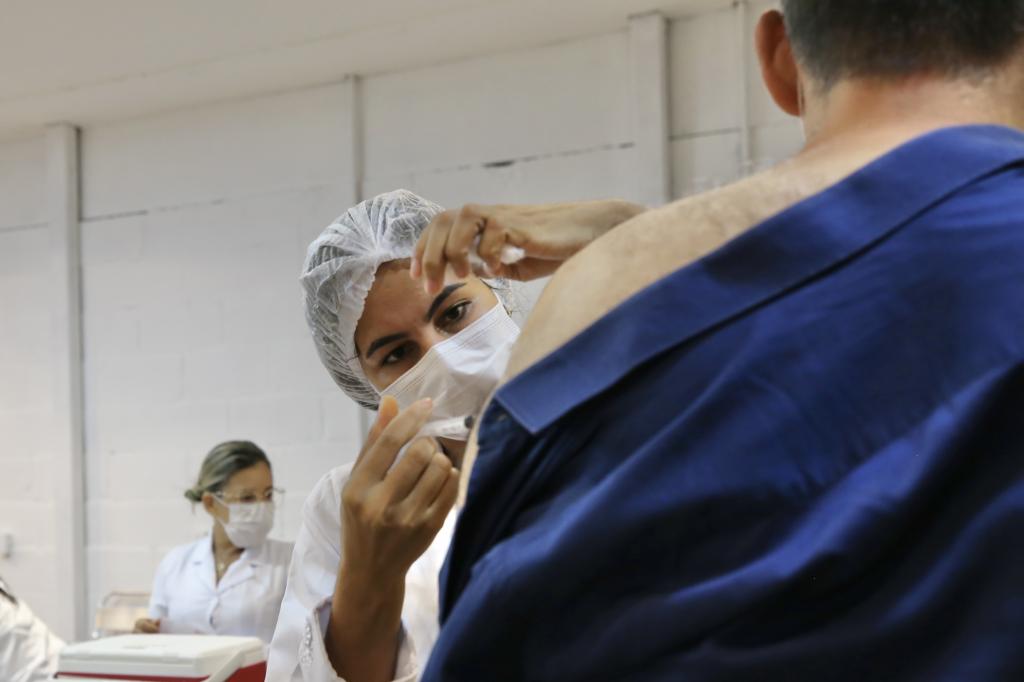 Vacinação contra Covid-19, Sarampo e Gripe serão retomadas na segunda