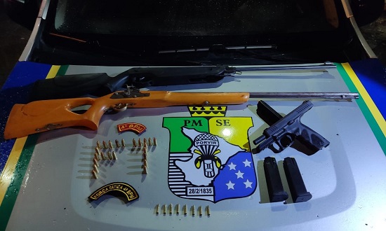 Suspeito de colecionar armas é preso por ameaçar populares em Canindé
