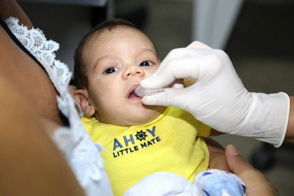 Vacinação contra pólio e covid-19 ocorrerá nos shoppings neste sábado
