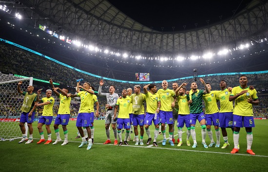 Brasil inicia Copa do Mundo com vitória sobre a Sérvia