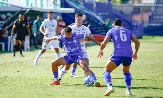 Confiança e Manaus empatam em 3 a 3 na disputa pela Série C