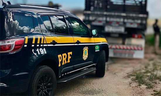 https://infonet.com.br/noticias/cidade/prf-se-intercepta-caminhao-e-prende-condenado-por-estupro-de-vulneravel
