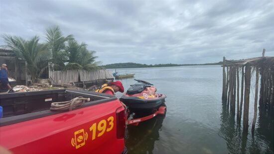 Buscas por adolescente arrastado por rio são retomadas em Aracaju
