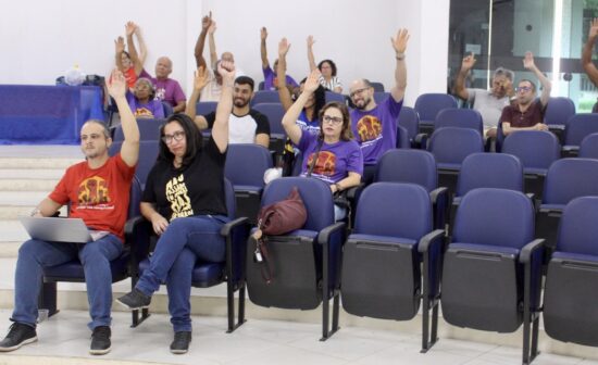 Técnicos da UFS encerram greve após avanços na carreira
