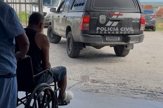 Homens foragidos por crimes graves são presos em operações policiais