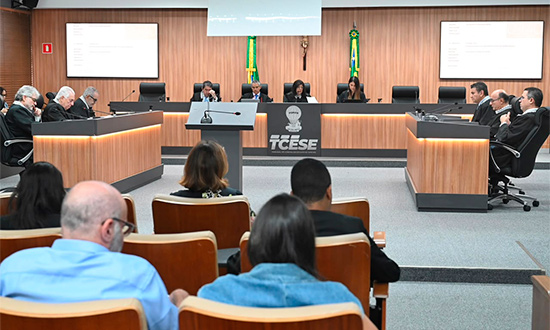 Ministério Público questiona compra de ônibus elétricos em Aracaju
